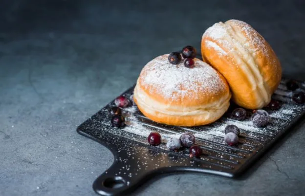 powdered donuts
